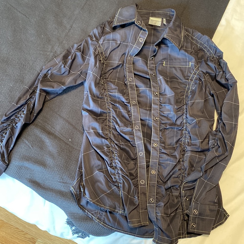 Athleta Active Long Sleeve Shirt